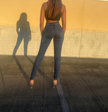 Load image into Gallery viewer, Classic High Waist Skinny Jeans
